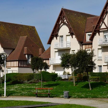 L'Esperluette - Magnifique Vue Mer Et Balcon Courseulles-sur-Mer Exteriör bild