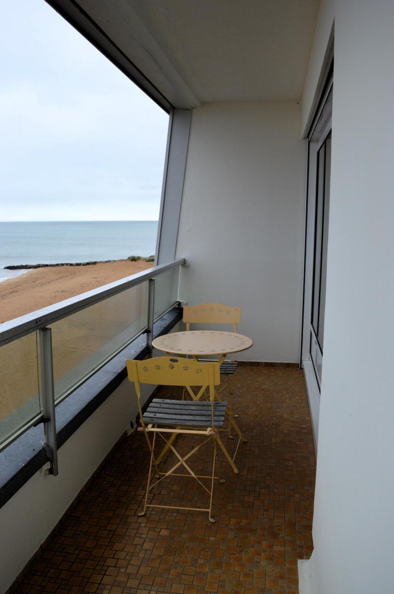 L'Esperluette - Magnifique Vue Mer Et Balcon Courseulles-sur-Mer Exteriör bild