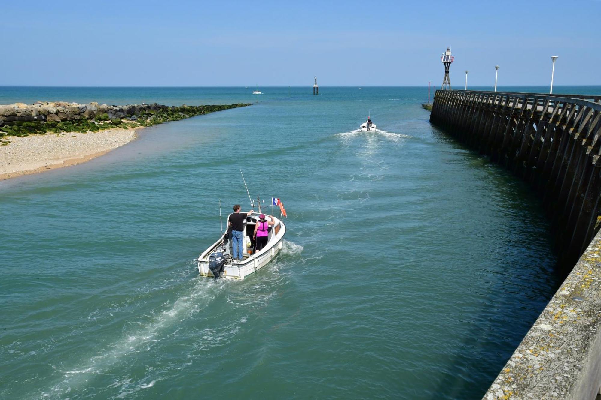 L'Esperluette - Magnifique Vue Mer Et Balcon Courseulles-sur-Mer Exteriör bild