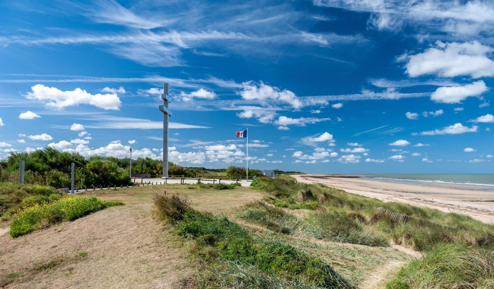 L'Esperluette - Magnifique Vue Mer Et Balcon Courseulles-sur-Mer Exteriör bild